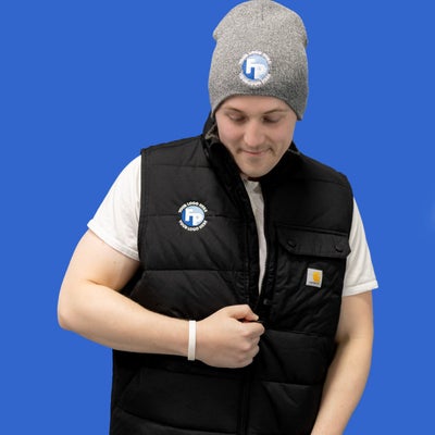 https://cdn.gorilladash.com/images/media/19189708/fully-promoted-usa-mm-0825-studio-carhartt-vest-2-resized-square-68bef3275ffca.jpg?auto=webp&crop=1%3A1%2Csmart&width=400