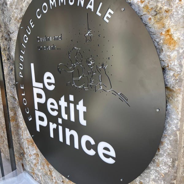 Enseigne-Le-Petit-Prince-Signarama-Brullioles