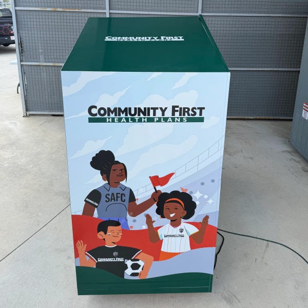 Community First Health Plans_Side_Pod Wrap_Side and Top