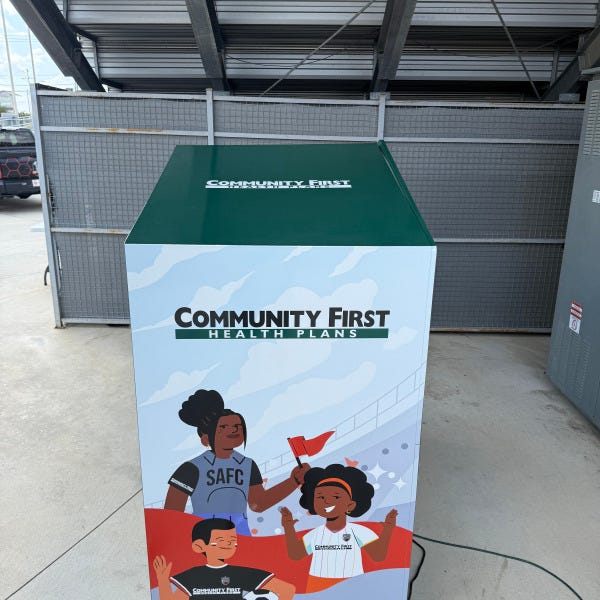 Community First Health Plans_Side_Pod Wrap_Side and Top