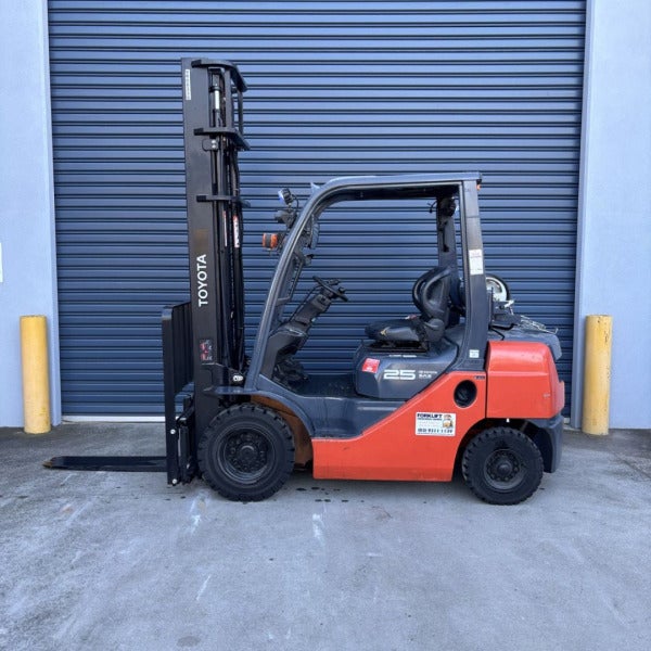 Forklift Clearance Centre - Servicing