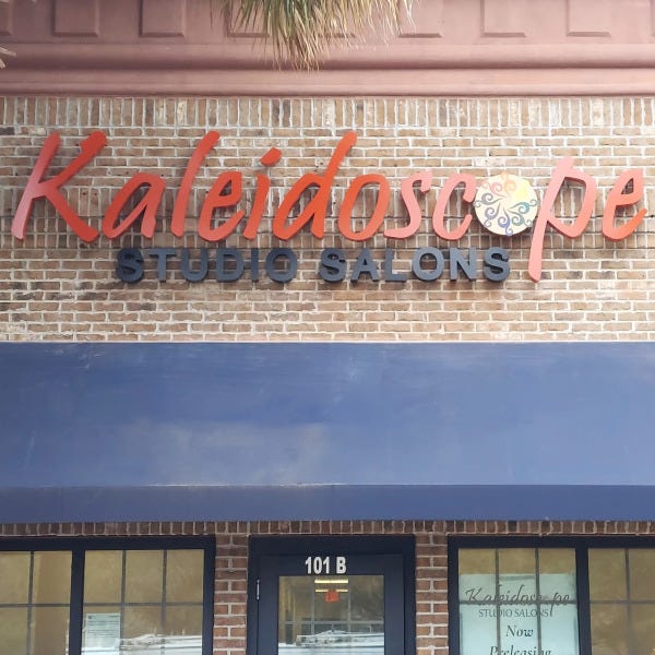 Dimensional letters store front