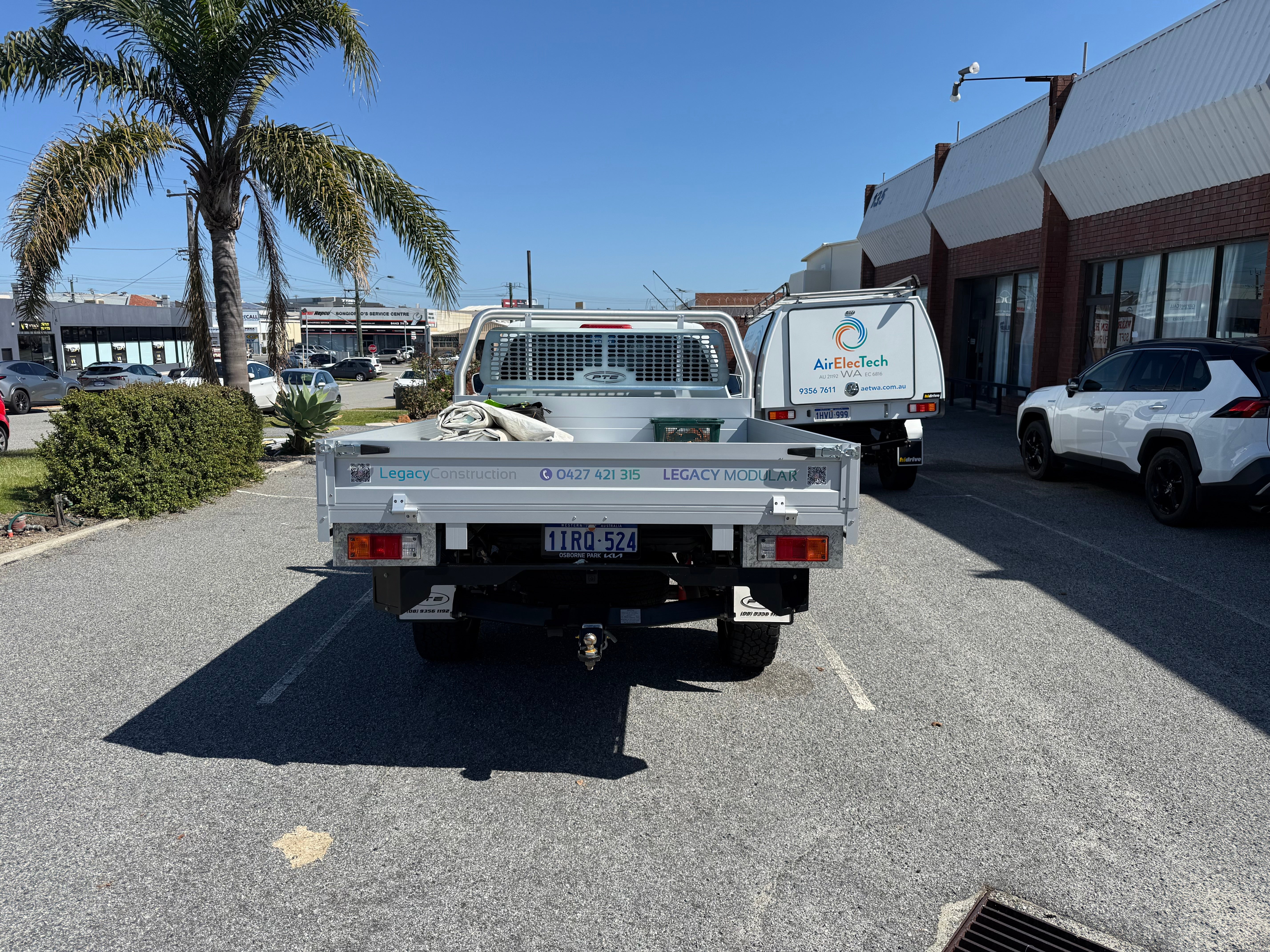 Ute Vehicle Signage: Two Brands, One Design