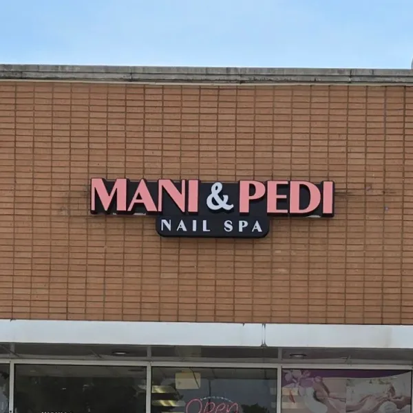 Mani ad Pedi Illuminated channel letters with a lightbox
