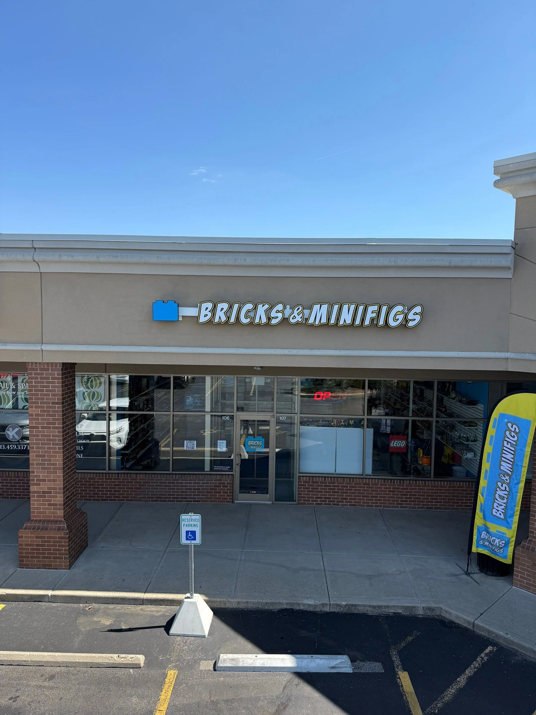 Building & Commercial Signs