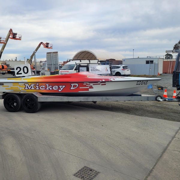 Mickey D Race Boat 1_Echuca Moama Signarama