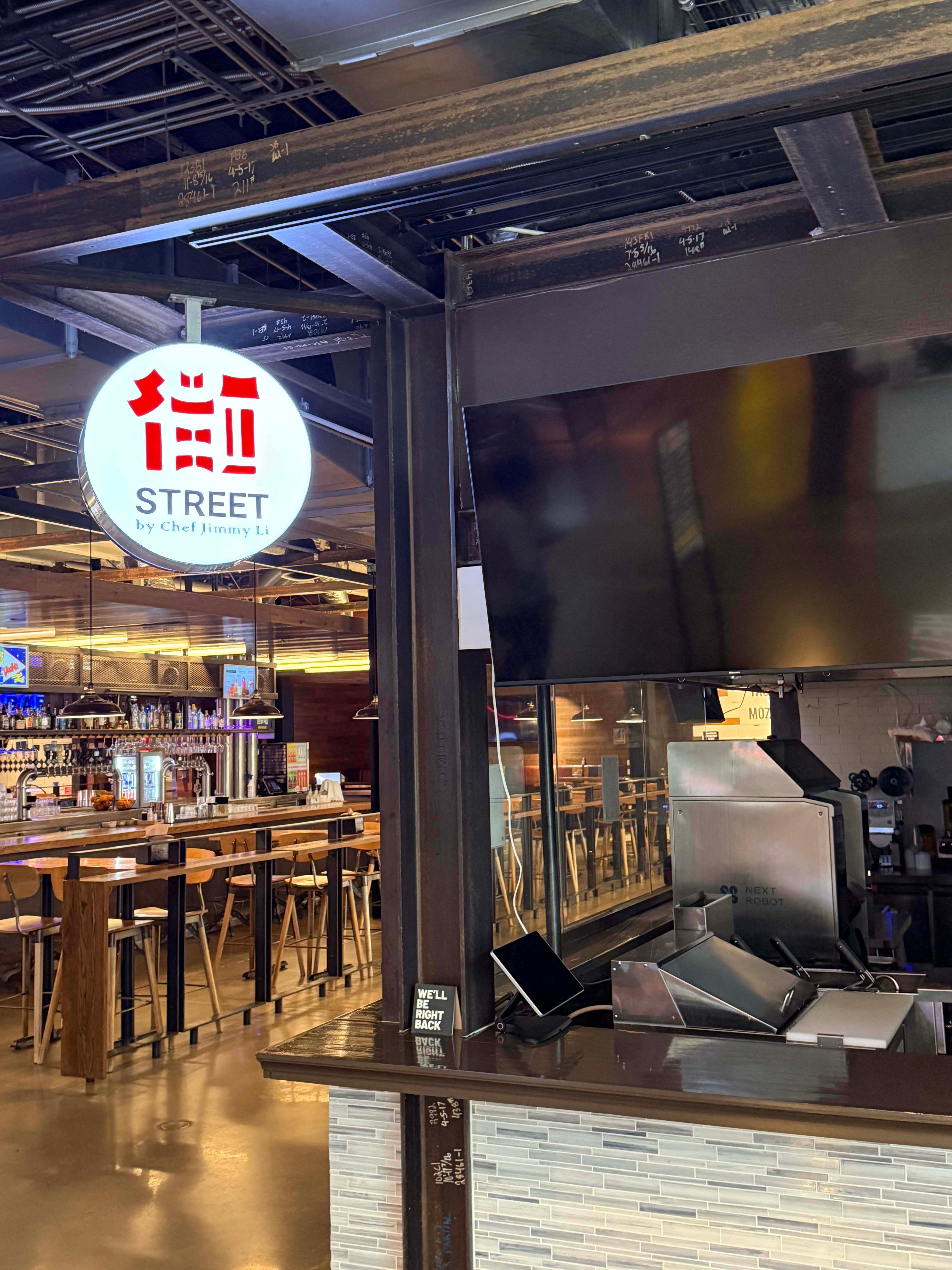 Street by Chef Jimmy Li Shines with a Custom Blade Sign