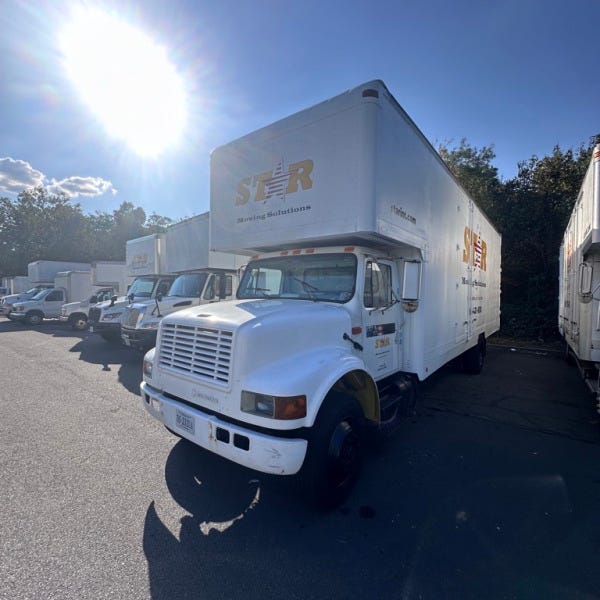 Custom Vehicle Graphics for Star Moving Company in Northern Virginia