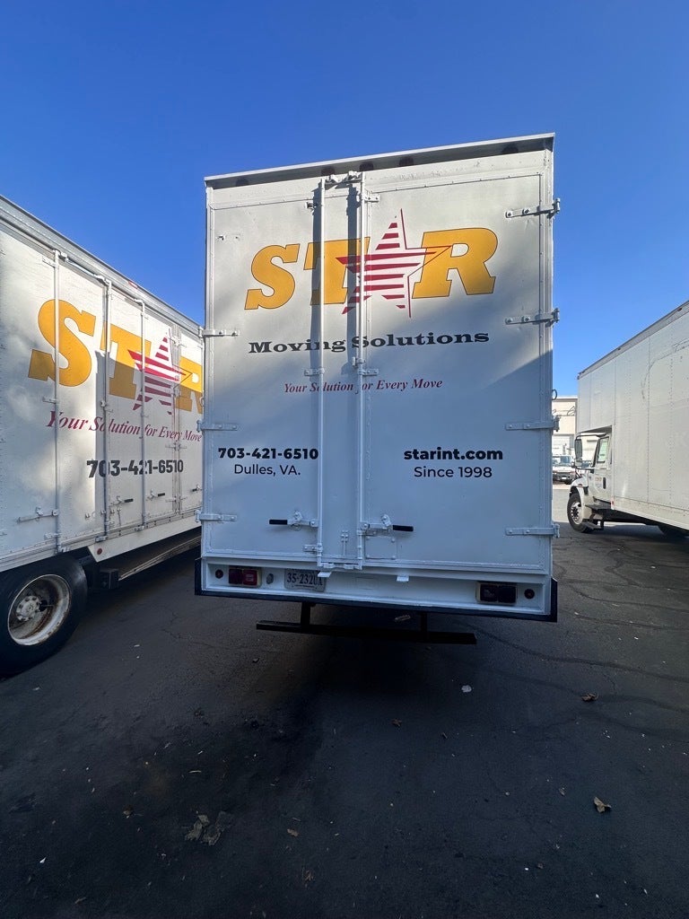 Custom Vehicle Graphics for Star Moving Company in Northern Virginia