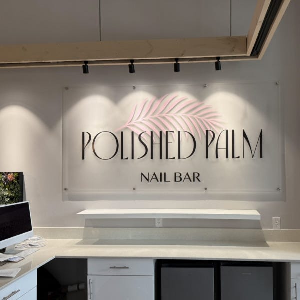 Polished Palm Nail Bar 1