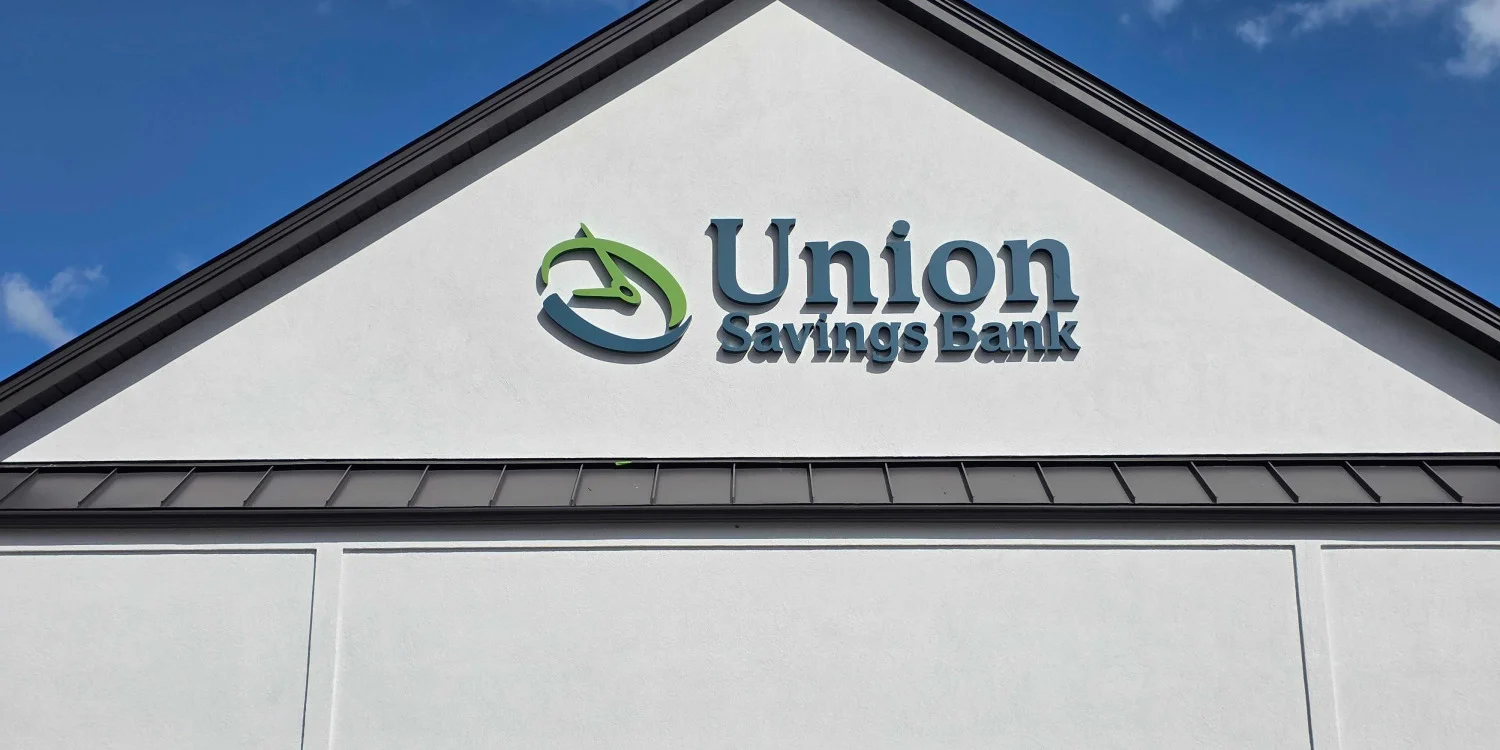 Outdoor Storefont Signs