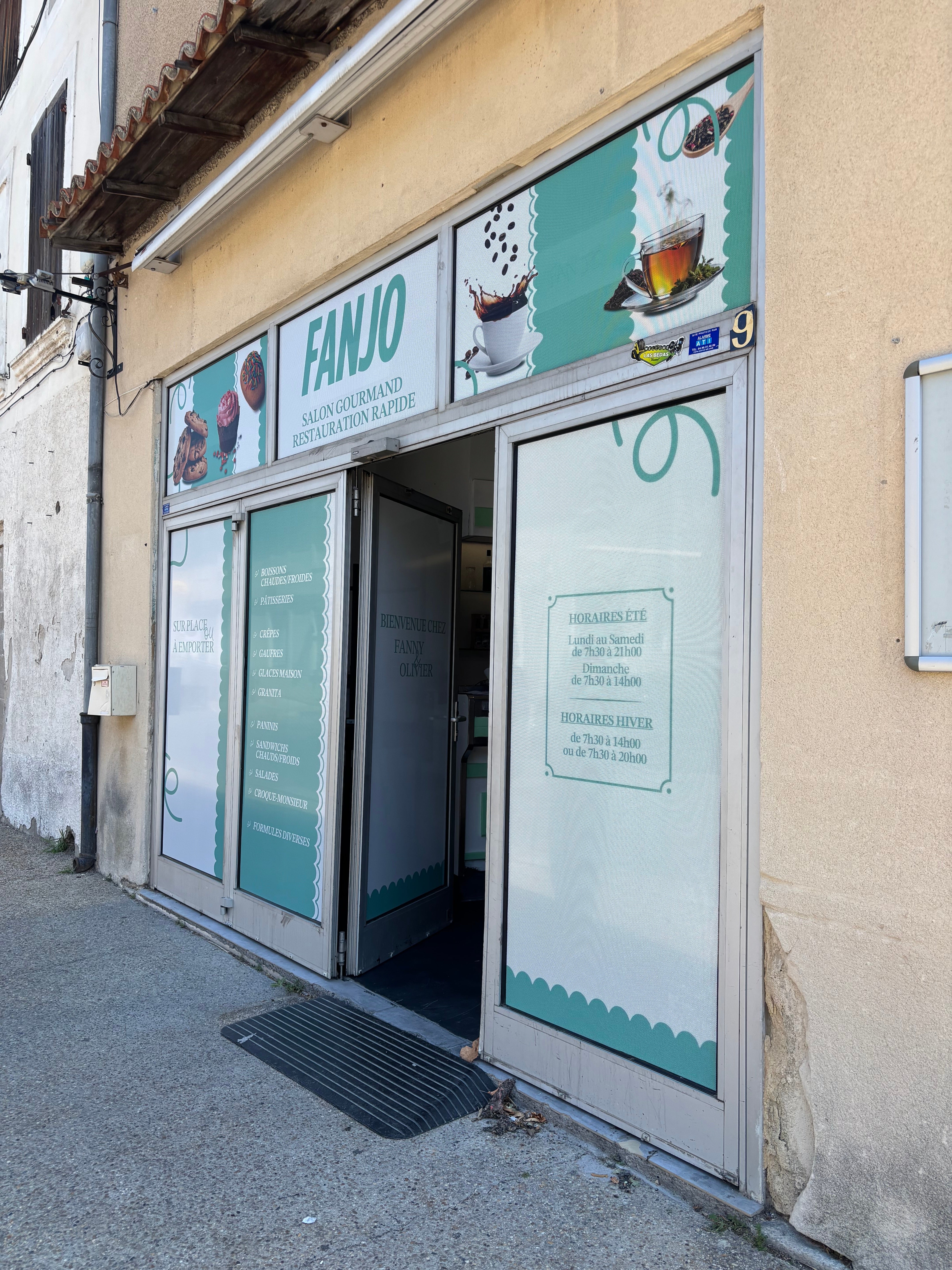 Nouvelle vitrophanie sur-mesure pour Fanjo
