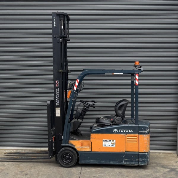 Used Toyota Electric Forklift #1302
