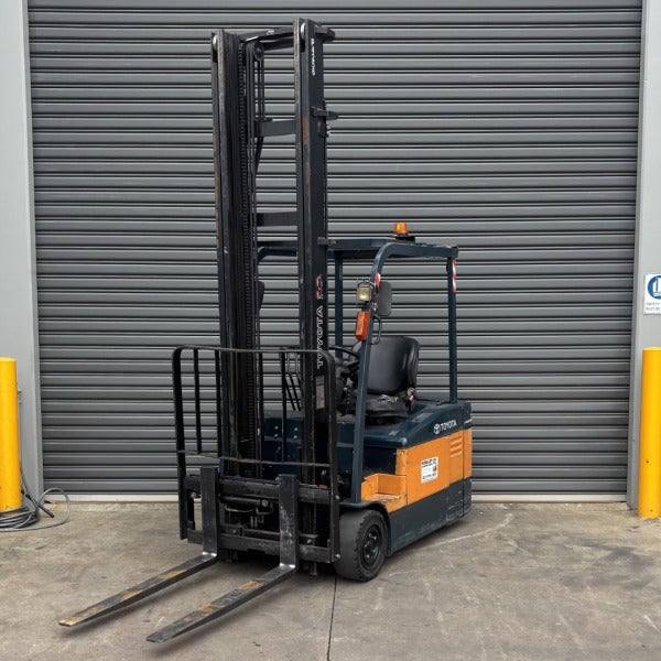 Used Toyota Electric Forklift #1302