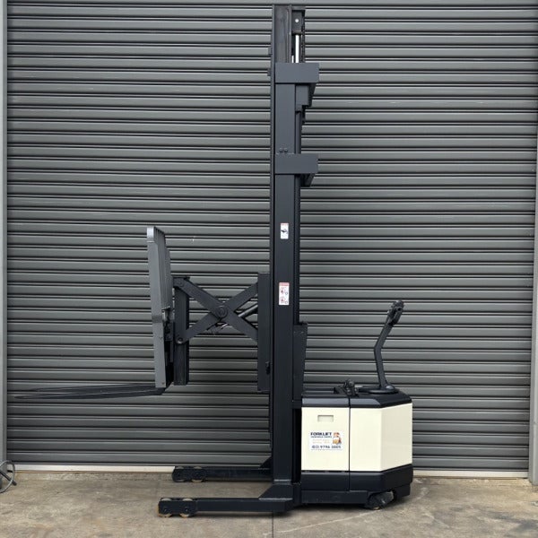 Used Crown Electric Walkie Reach #2306