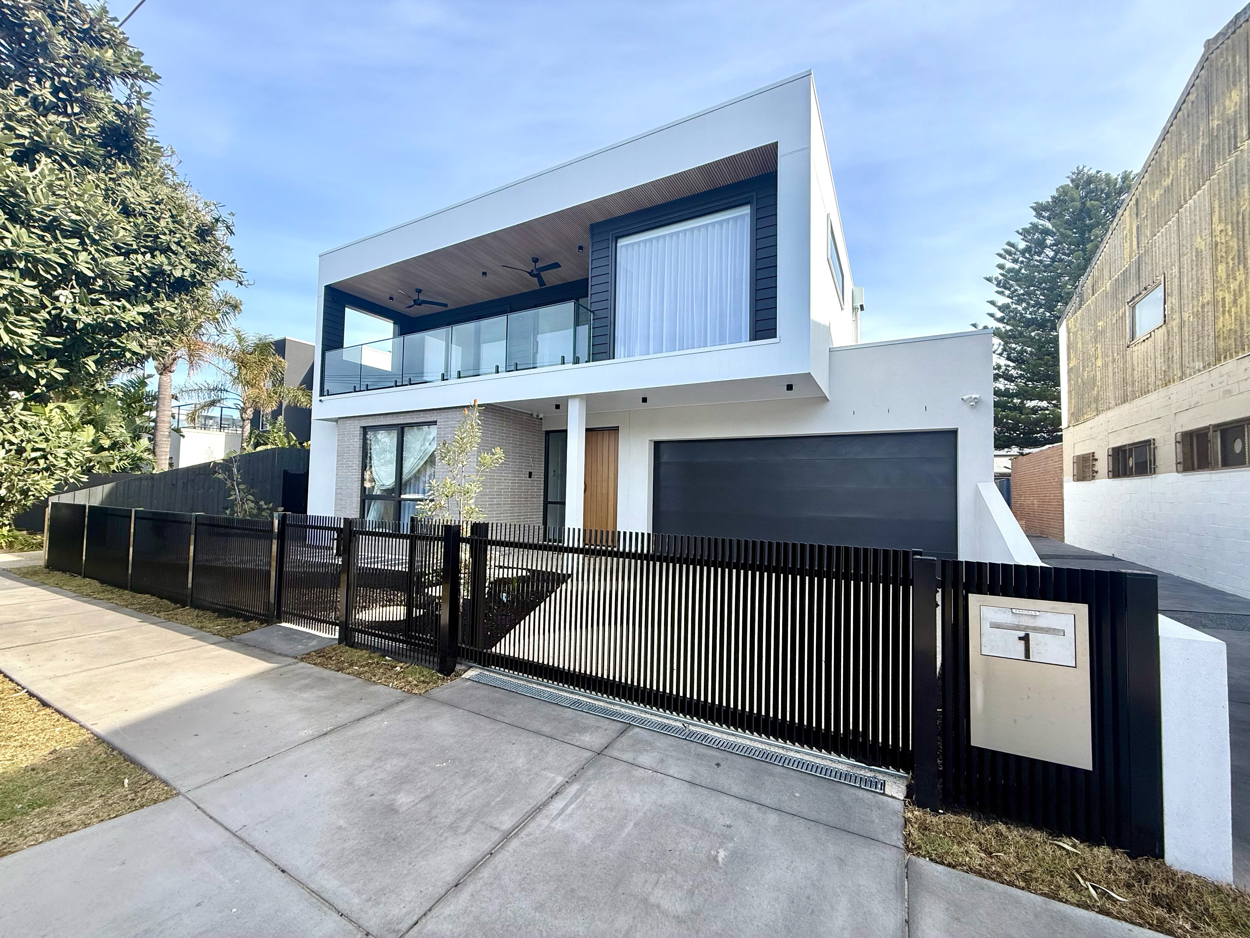 Aluminium Sliding Gates