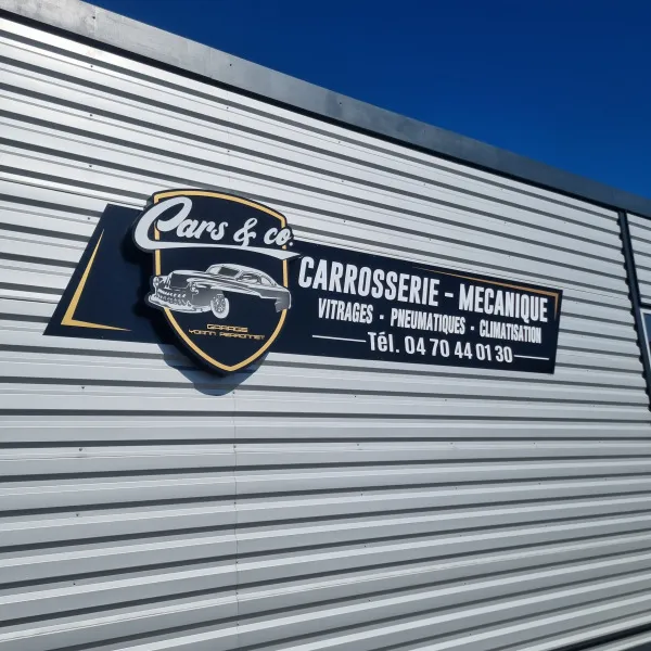 enseigne-caisson-lumineuse-garage-avermes-signarama-moulins