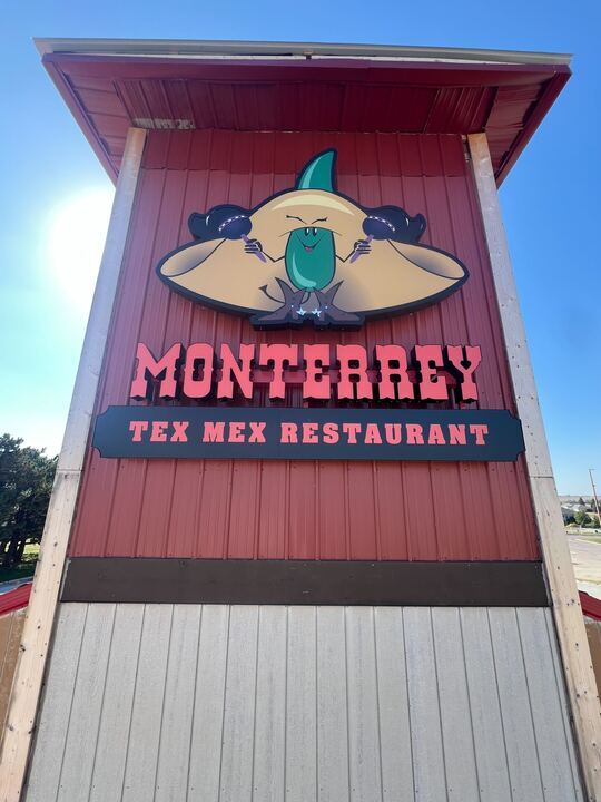 Building & Commercial Signs