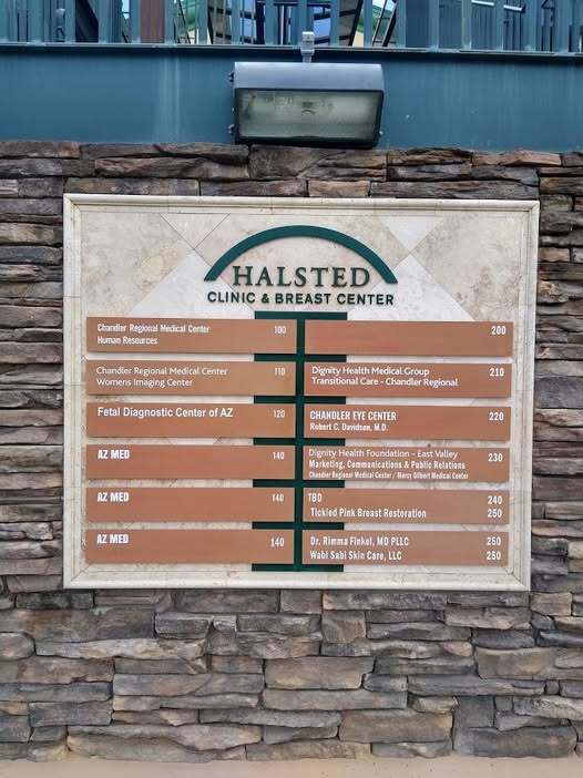 Better Care Starts with Clear Signs: How Healthcare Facilities Benefit from Effective Signage
