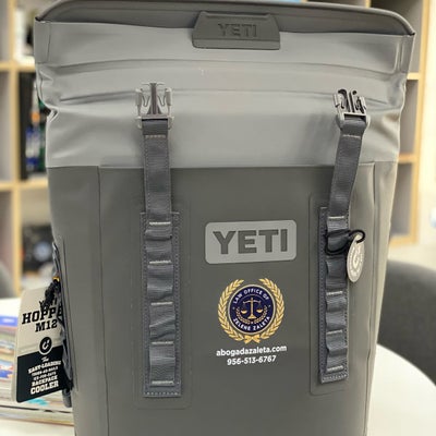 https://cdn.gorilladash.com/images/media/19509979/fully-promoted-usa-yeti-cooler-backpack-square-68dad582ebb35.jpg?auto=webp&crop=1%3A1%2Csmart&width=400