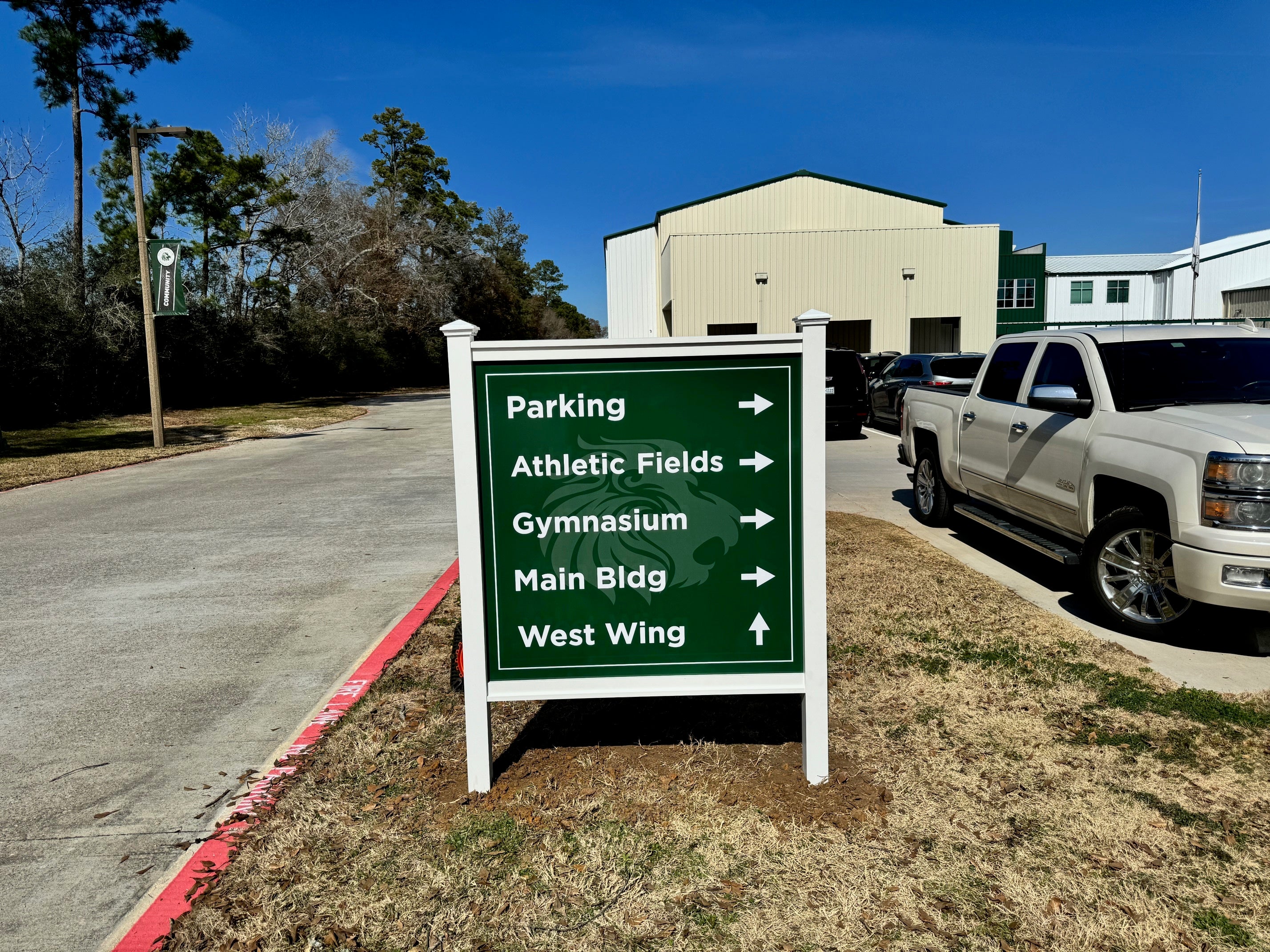 How Schools, Churches, and Park Districts Benefit From Custom Signage