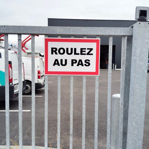 Panneau directionnel & sécurité