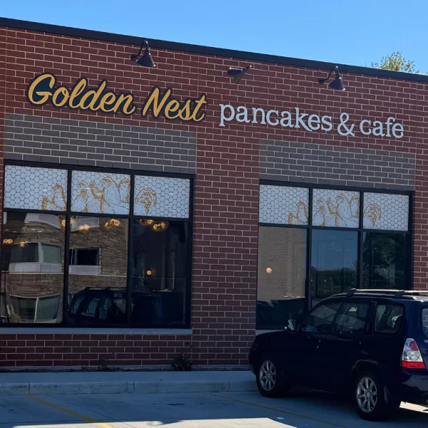 Channel Letters: Golden Nest Pancakes