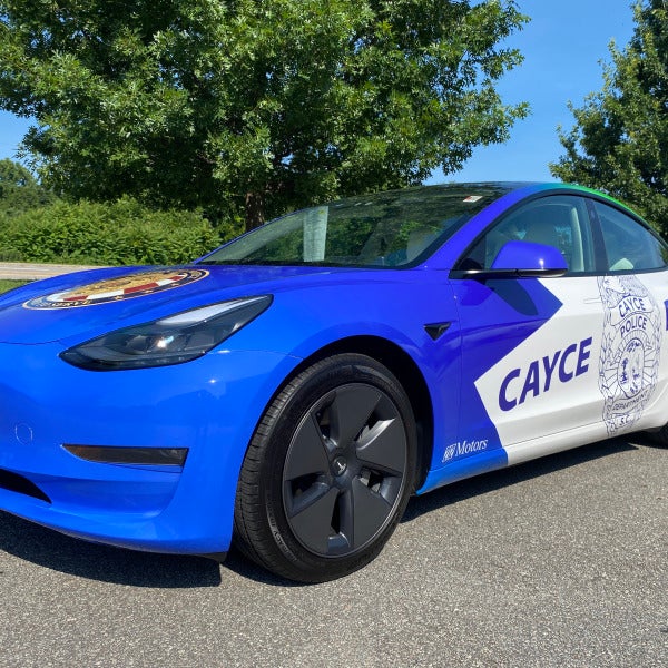 What Makes a Car Wrap Readable in 3 Seconds? A Design Guide for Danbury Service Businesses