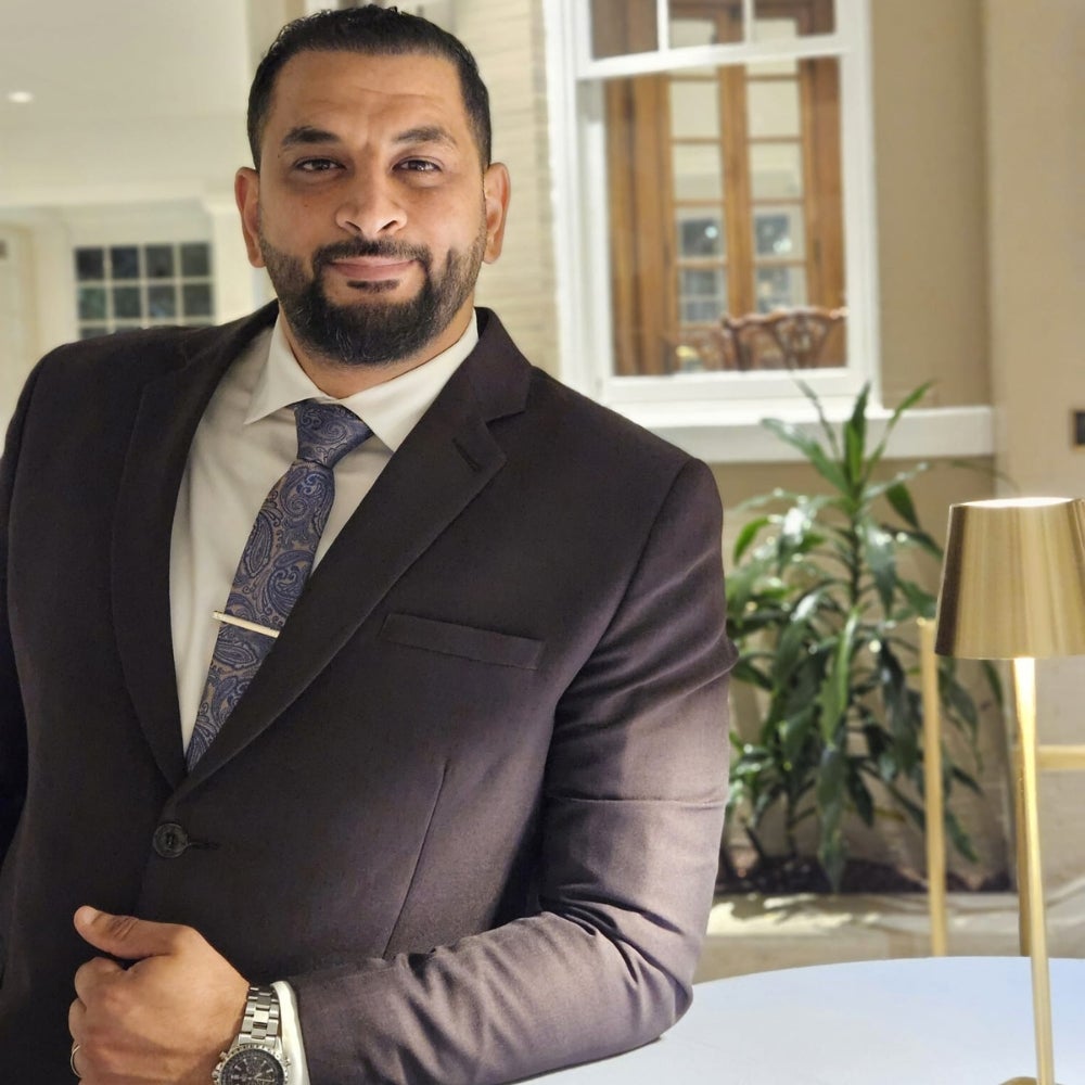 Motasem Khanfur, Corporate Controller