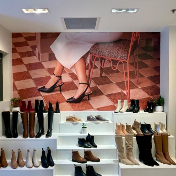 How Wall Graphics Influence Customer Buying Behavior - Frankie4, Bellevue, WA