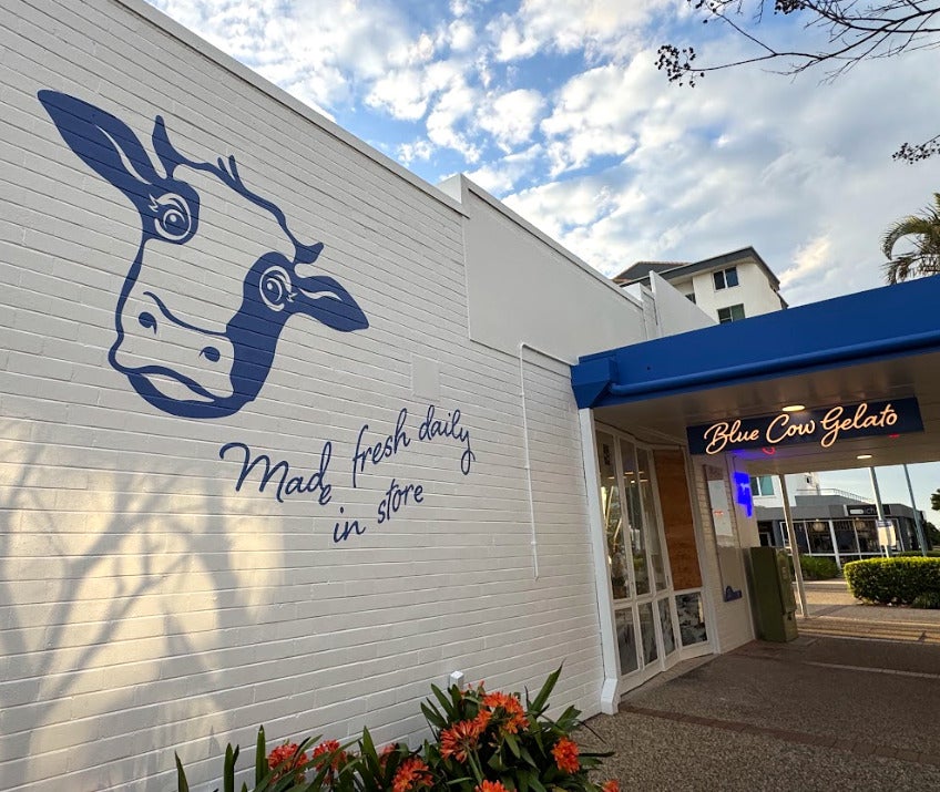 3D Illuminated Signs, Lightbox, Paint Lettering, Window Graphics and Vinyl Wrapping