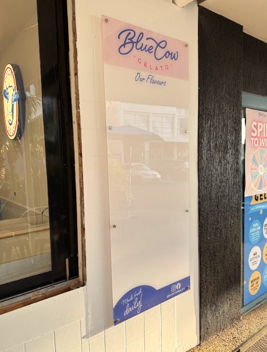 3D Illuminated Signs, Lightbox, Paint Lettering, Window Graphics and Vinyl Wrapping