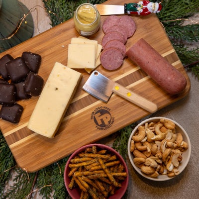 https://cdn.gorilladash.com/images/media/19679720/fully-promoted-usa-charcuterie-board-square-68f25add1529d.jpg?auto=webp&crop=1%3A1%2Csmart&width=400