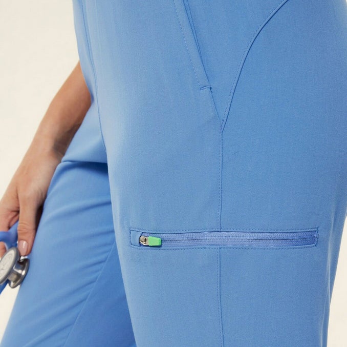 Invigorate Bakken Scrub Jogger
