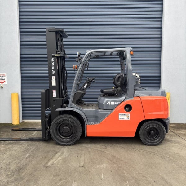 Used Toyota LPG Forklift #W320