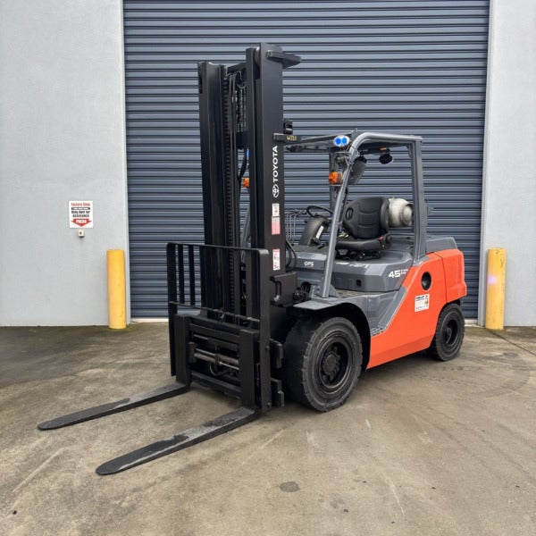 Used Toyota LPG Forklift #W320