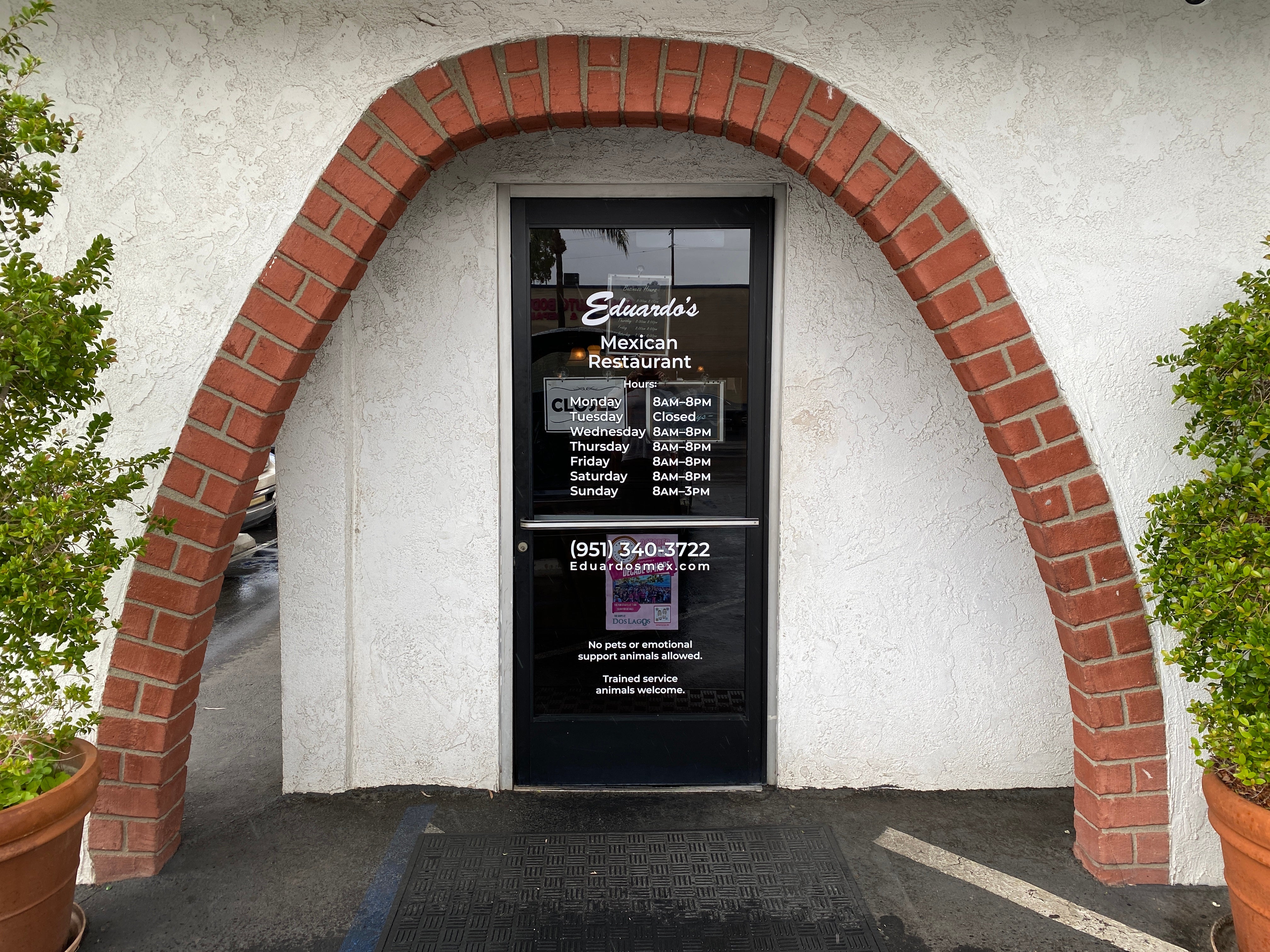 Fresh Look for Eduardo’s Mexican Restaurant: Door Decals That Work