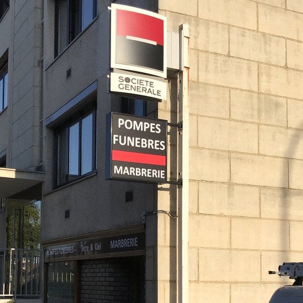enseigne drapeau Pompes Funèbres