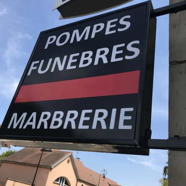 enseigne-drapeau-versailles-pompes-funebres-signarama