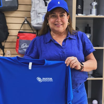https://cdn.gorilladash.com/images/media/19870228/fully-promoted-usa-one-of-our-amazing-clients-showing-off-their-freshly-printed-shirts-square-68fa6d62e7d7e.jpg?auto=webp&crop=1%3A1%2Csmart&width=400