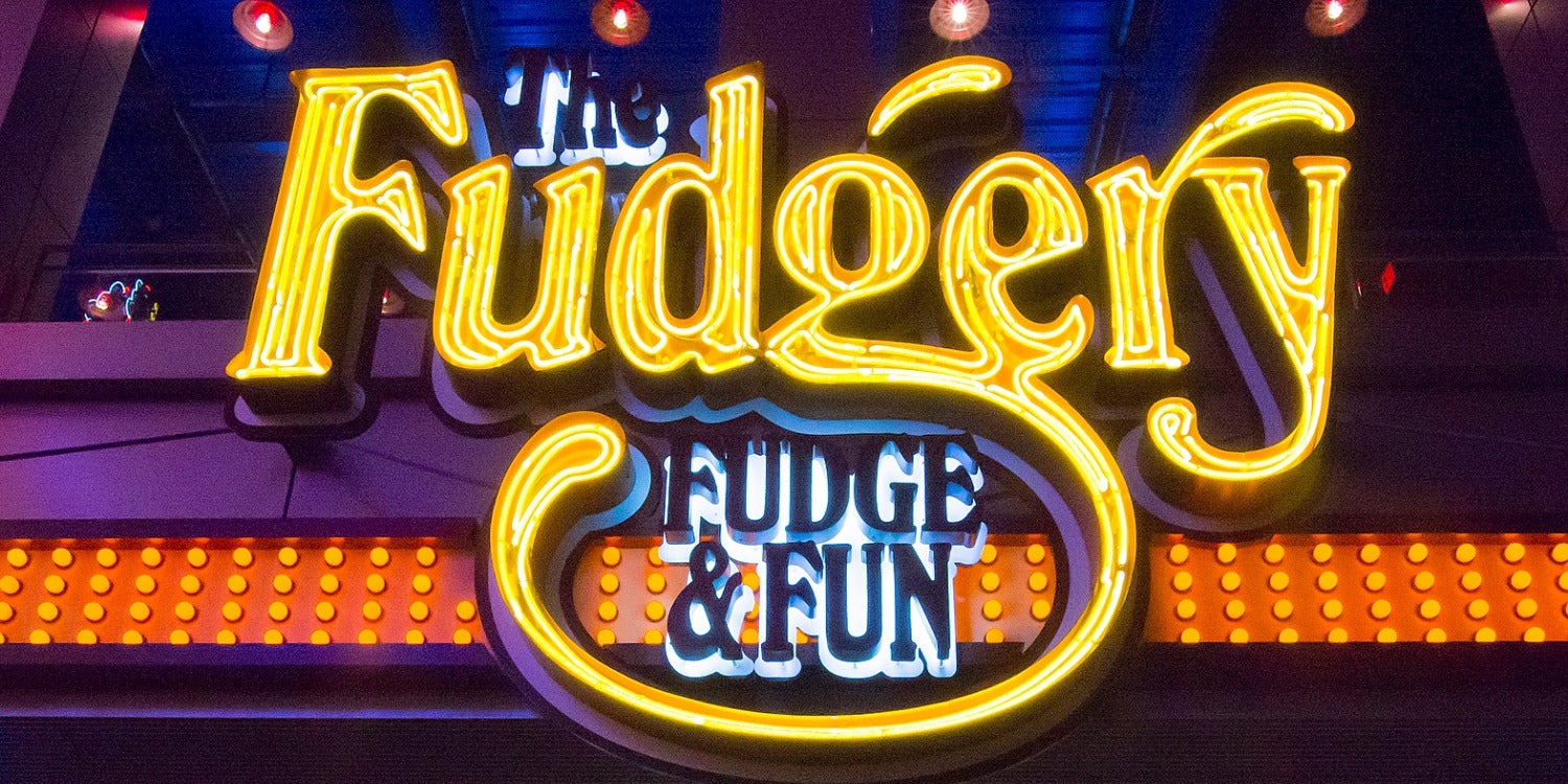 Illuminated & Lighted Signs