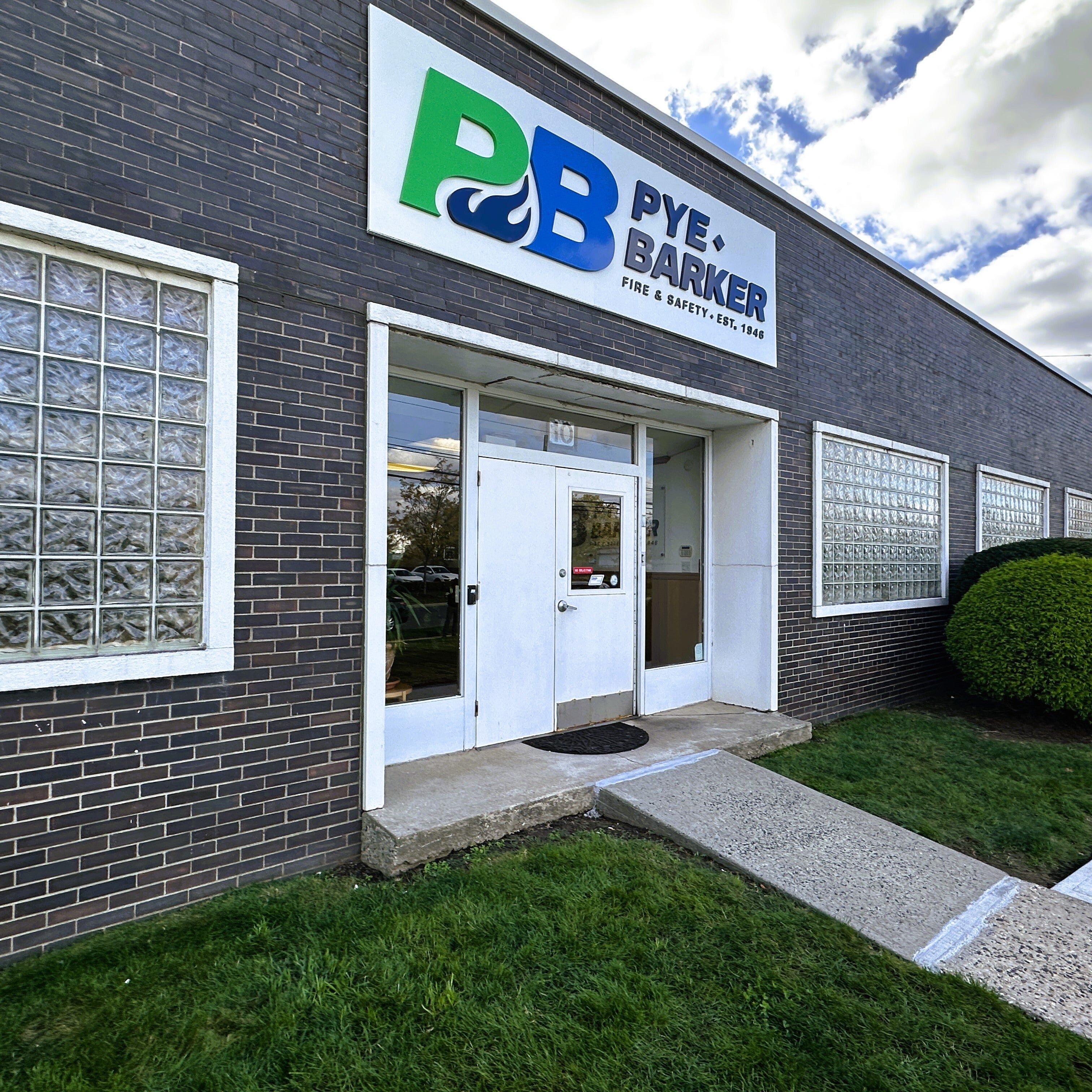 Exterior Signs Should Be as Easy as Pye