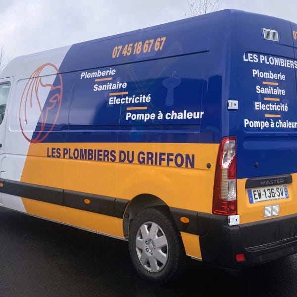 marquage-utilitaire-plombier-by-signarama-saintbrieuc