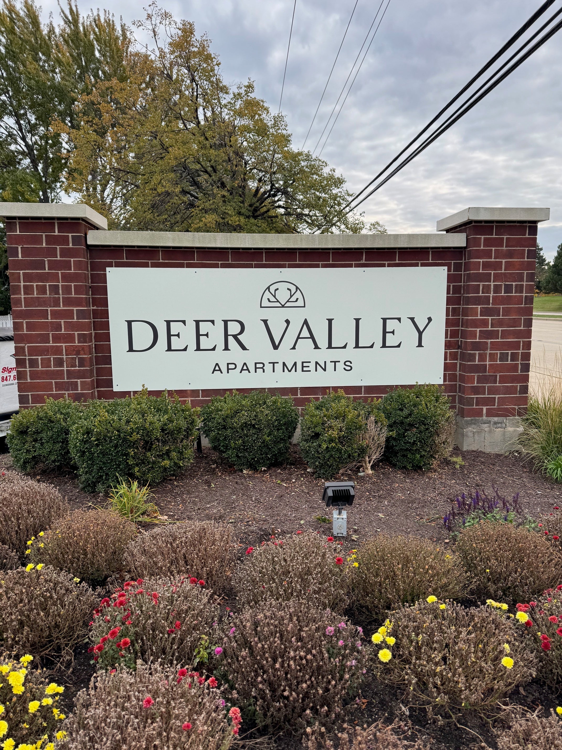 Custom Signs in Libertyville IL, Vernon Hills IL, & Mundelein IL