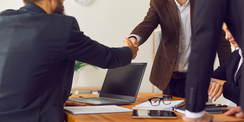 How to Choose the Right Business Broker in Orange County, CA: 6 Key Factors for a Successful Sale
