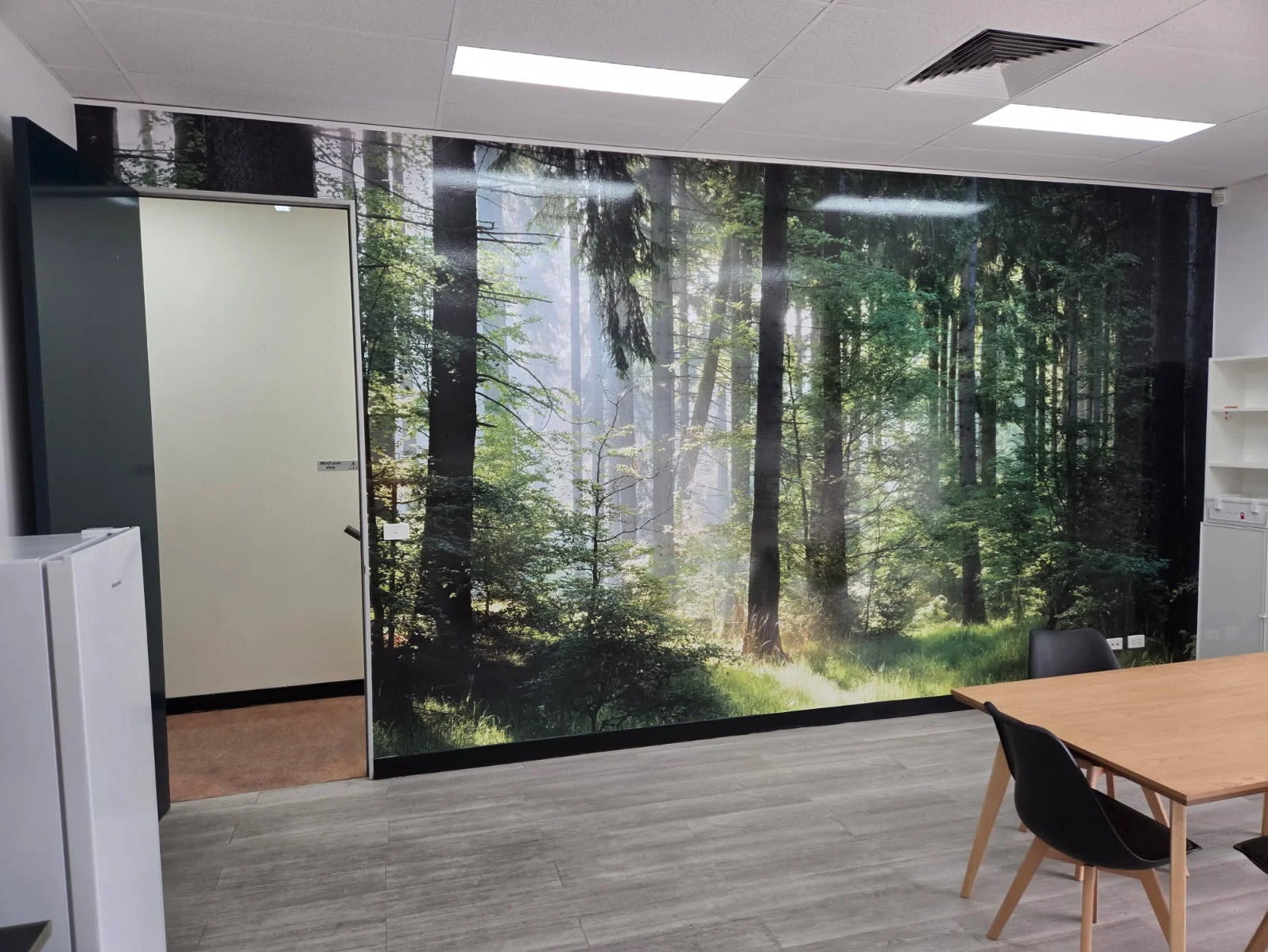 Wall Graphics - Print Media Group.