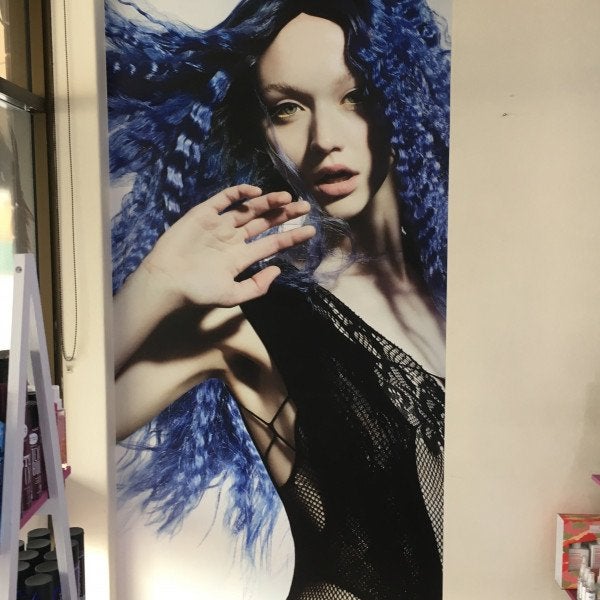 In Awe Salon