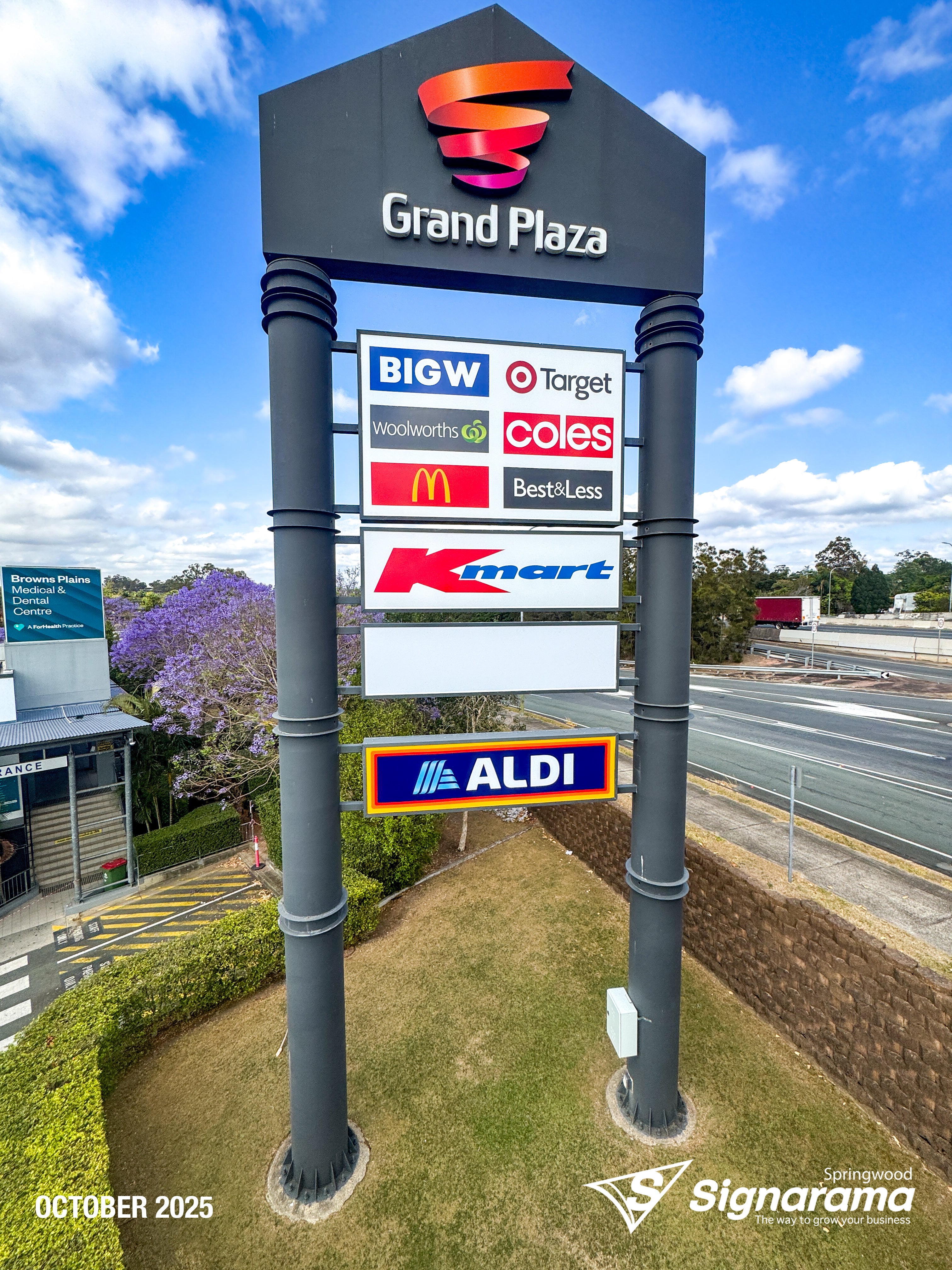 Pylon Refurbishment - Grand Plaza
