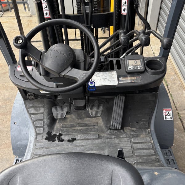 Used Toyota LPG Forklift #2304