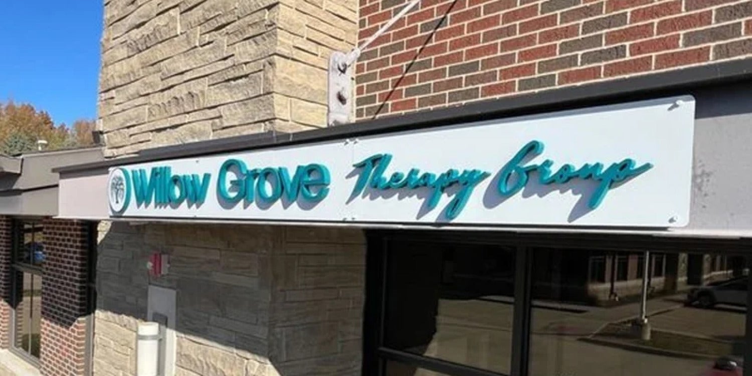 Building & Commercial Signs